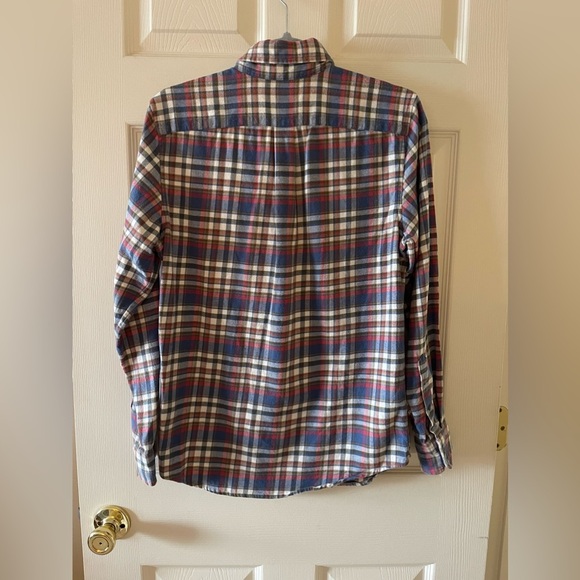Vineyard Vines button down flannel • Size XS - Picture 6 of 6
